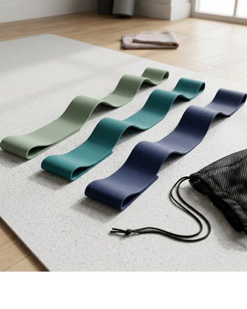 Buxve Long Flat Latex Resistance Bands 150 x 15 cm 3-Level Set - Lifestyle view
